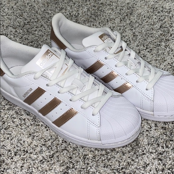 adidas superstar white gold